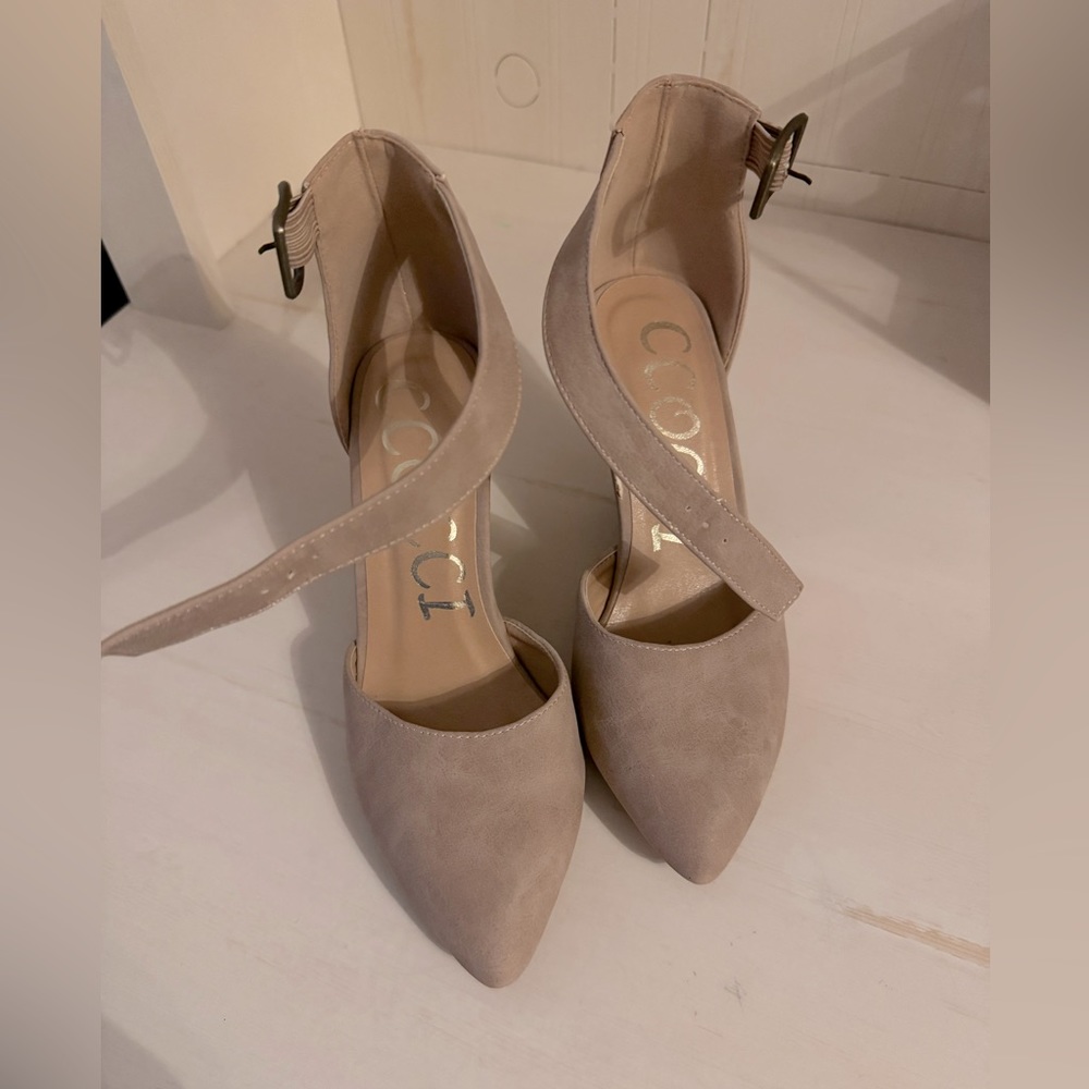 VICI wedge heel, ankle strap, size 6.5